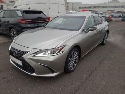 Gebraucht Lexus ES300H Luxury Line 218 PS (160 kW) 2020 Silber Limousine