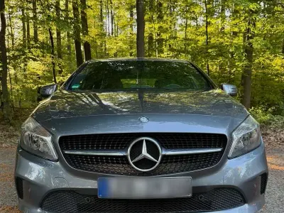 Brugt Mercedes A180 122 HK (89 kW) 2015 Grå Hatchback