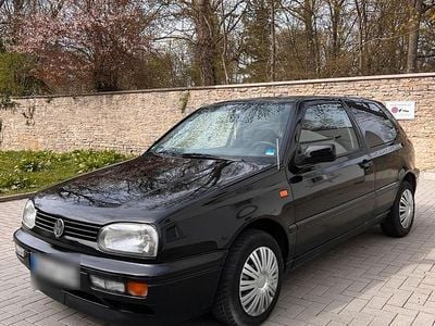Usata VW Golf 75 CV (55 kW) 1993 Nero Coupé