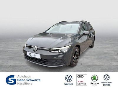 Grau Gebraucht 2022 VW Golf VIII Life Kombi | 19.670 € (Fairer Preis)