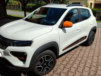 Gebraucht Dacia Spring Comfort Plus 33 kW (45 PS) 2021 Weiß Kleinwagen