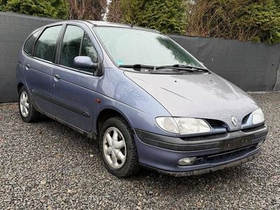 Gebraucht Renault Scénic 107 PS (78 kW) 1999 Violet Van / Kleinbus