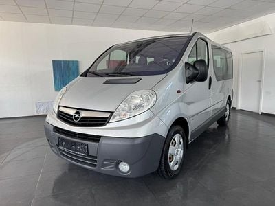 Silber Gebraucht 2014 Opel Vivaro Van / Kleinbus | 16.680 € (Etwas zu teuer)