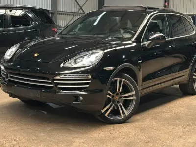Gebraucht Porsche Cayenne Platinum Edition 245 PS (180 kW) 2014 Schwarz SUV