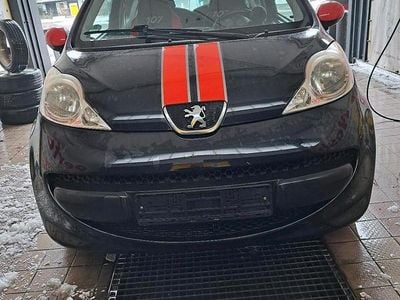 Gebraucht Peugeot 107 68 PS (50 kW) 2006 Schwarz Kleinwagen