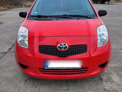 Gebraucht Toyota Yaris 69 PS (50 kW) 2008 Rot Kleinwagen