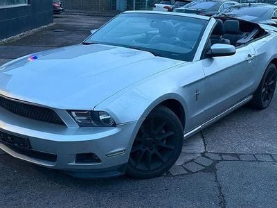 Gebraucht Ford Mustang GT 309 PS (227 kW) 2011 Silber Cabrio