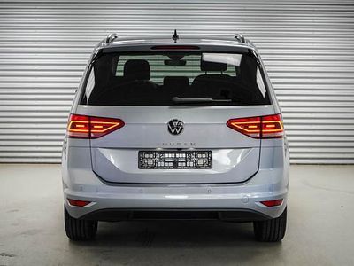 Oyster silber metallic (f0) oyster silber metallic (f0) Neu 2025 VW Touran Van / Kleinbus | 38.462 € (Fairer Preis)