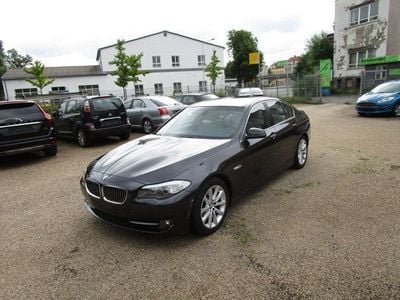 BMW 523