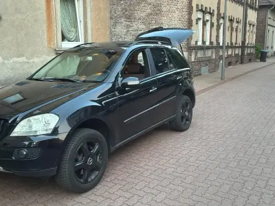 Gebraucht Mercedes ML280 190 PS (139 kW) 2007 Schwarz SUV