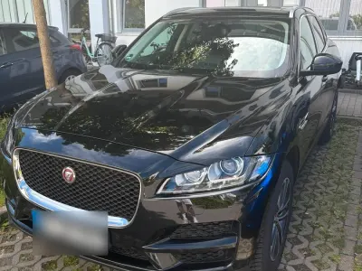 Gebraucht Jaguar F-Pace 179 PS (131 kW) 2017 Schwarz SUV