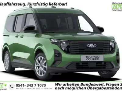 Neu Ford Tourneo Courier Titanium 125 PS (91 kW) 2026 Bursting green Van / Kleinbus