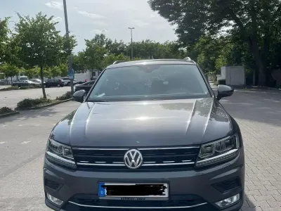 Gebraucht VW Tiguan Highline 150 PS (110 kW) 2016 Grau SUV