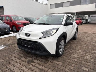 Gebraucht Toyota Aygo X Basis 72 PS (52 kW) 2023 Weiß SUV