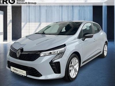 Grau Gebraucht 2024 Renault Clio V Evolution Limousine | 15.190 € (Guter Preis)