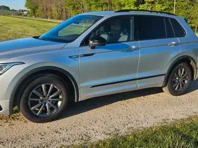 Gebraucht VW Tiguan R-line 200 PS (147 kW) 2022 Silber SUV