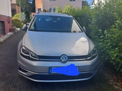 Gebraucht VW Golf VII Highline 150 PS (110 kW) 2019 Limousine