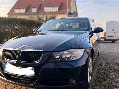 Gebraucht BMW 318 Comfort Edition 143 PS (105 kW) 2008 Schwarz Limousine