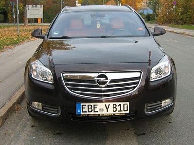 Braun Gebraucht 2013 Opel Insignia Kombi | 6.950 € (Fairer Preis)