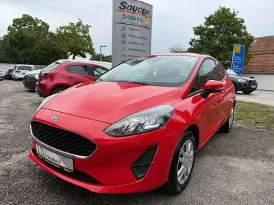 Gebraucht Ford Fiesta Cool & Connect 75 PS (55 kW) 2021 Racerot Kleinwagen