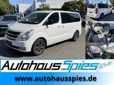 Gebraucht Hyundai H-1 Premium 170 PS (125 kW) 2010 Ceramic white Van / Kleinbus
