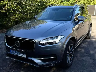Gebraucht Volvo XC90 Momentum 320 PS (235 kW) 2019 Grau SUV