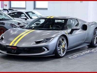 Usata Ferrari 296 880 CV (647 kW) 2023 Grigio
