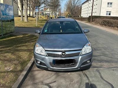 Occasion Opel Astra 105 PK (77 kW) 2008 Zilver Sedan