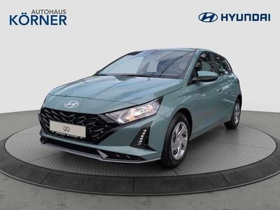 Mangrove green / mic Neu 2025 Hyundai i20 Select Kleinwagen | 19.495 € (Fairer Preis)