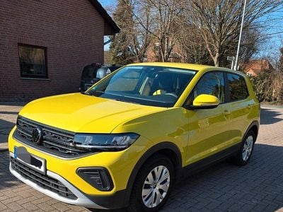 Second-hand VW T-Cross 95 CP (69 kW) 2024 Galben SUV