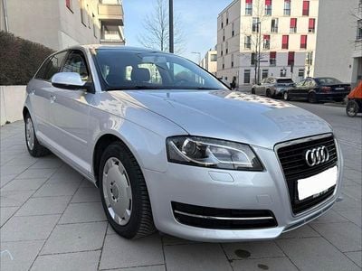Gebraucht Audi A3 Attraction 125 PS (91 kW) 2011 Silber Kleinwagen