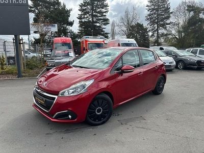 Gebraucht Peugeot 208 Active 82 PS (60 kW) 2017 Rot Kleinwagen