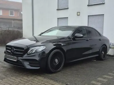 Gebraucht Mercedes E200 AMG line 150 PS (110 kW) 2018 Schwarz Limousine