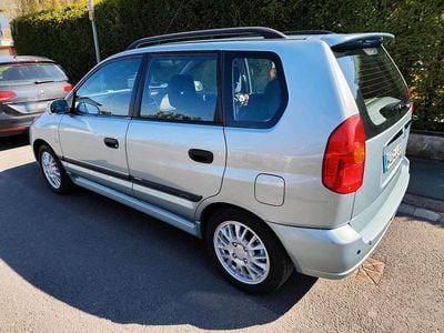 Begagnad Mitsubishi Space Star 98 HK (72 kW) 2004 Minibuss