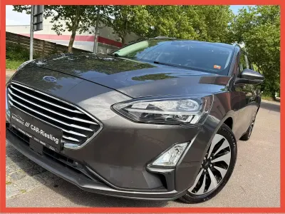Gebraucht Ford Focus 120 PS (88 kW) 2019 Grau Kombi