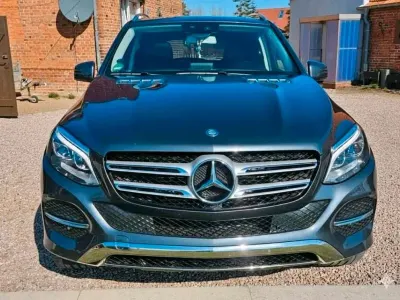 Gebraucht Mercedes GLE350 258 PS (189 kW) 2016 Grau SUV