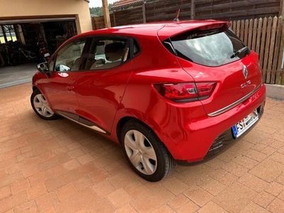 Gebraucht Renault Clio IV Dynamique 73 PS (53 kW) 2013 Rot metallic Kleinwagen