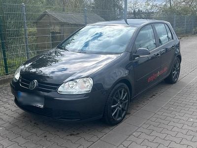 Gebraucht VW Golf V 102 PS (75 kW) 2005 Schwarz Kleinwagen