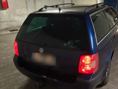 Gebraucht VW Passat 101 PS (74 kW) 2005 Blau Kombi