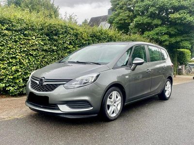 Opel Zafira Tourer