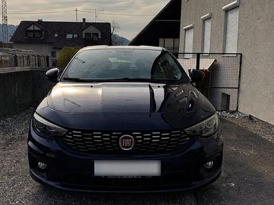 Gebraucht Fiat Tipo 95 PS (69 kW) 2017 Blau Kombi