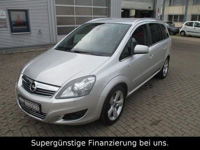 Second-hand Opel Zafira Family 140 CP (102 kW) 2013 Argintiu Monovolum