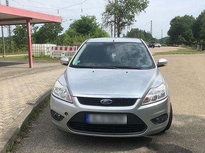 Gebraucht Ford Focus 2009 Silber Limousine