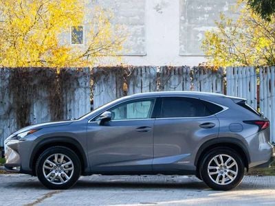 Lexus NX300h
