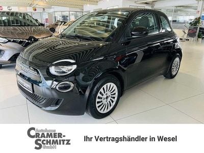 Gebraucht Fiat 500e Action 69 kW (95 PS) 2022 Onyx schwarz Limousine