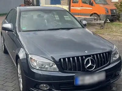 Gebraucht Mercedes C320 224 PS (164 kW) 2008 Grau Limousine