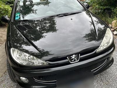 Gebraucht Peugeot 206 109 PS (80 kW) 2003 Schwarz Cabrio