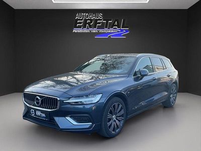 Gebraucht Volvo V60 Inscription 190 PS (139 kW) 2019 Blau Kombi