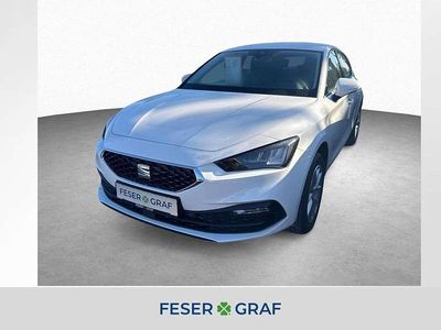 Bila weiß Gebraucht 2025 Seat Leon Limousine | 30.980 € (Etwas zu teuer)