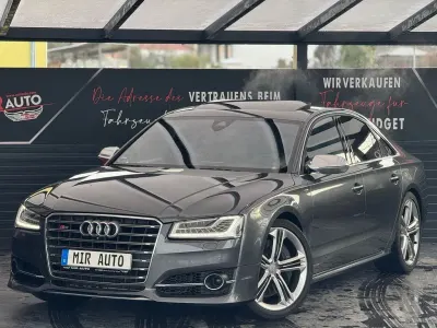 Gebraucht Audi S8 519 PS (381 kW) 2012 Grau Limousine